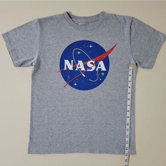 Buzz Aldrin Boy's Gray Crewneck Short Sleeve NASA Graphic T-Shirt - Picture 5 of 10